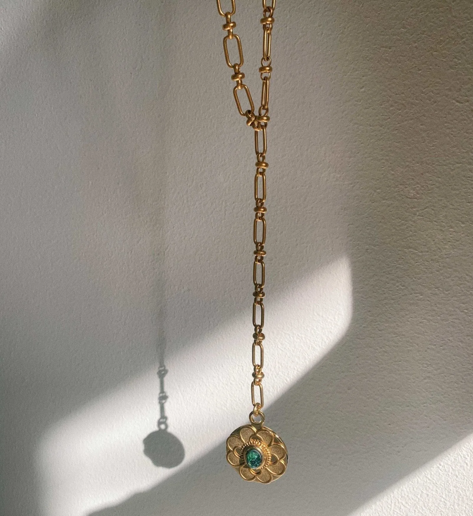 Brinker   Eliza Sunshine Y-Necklace
