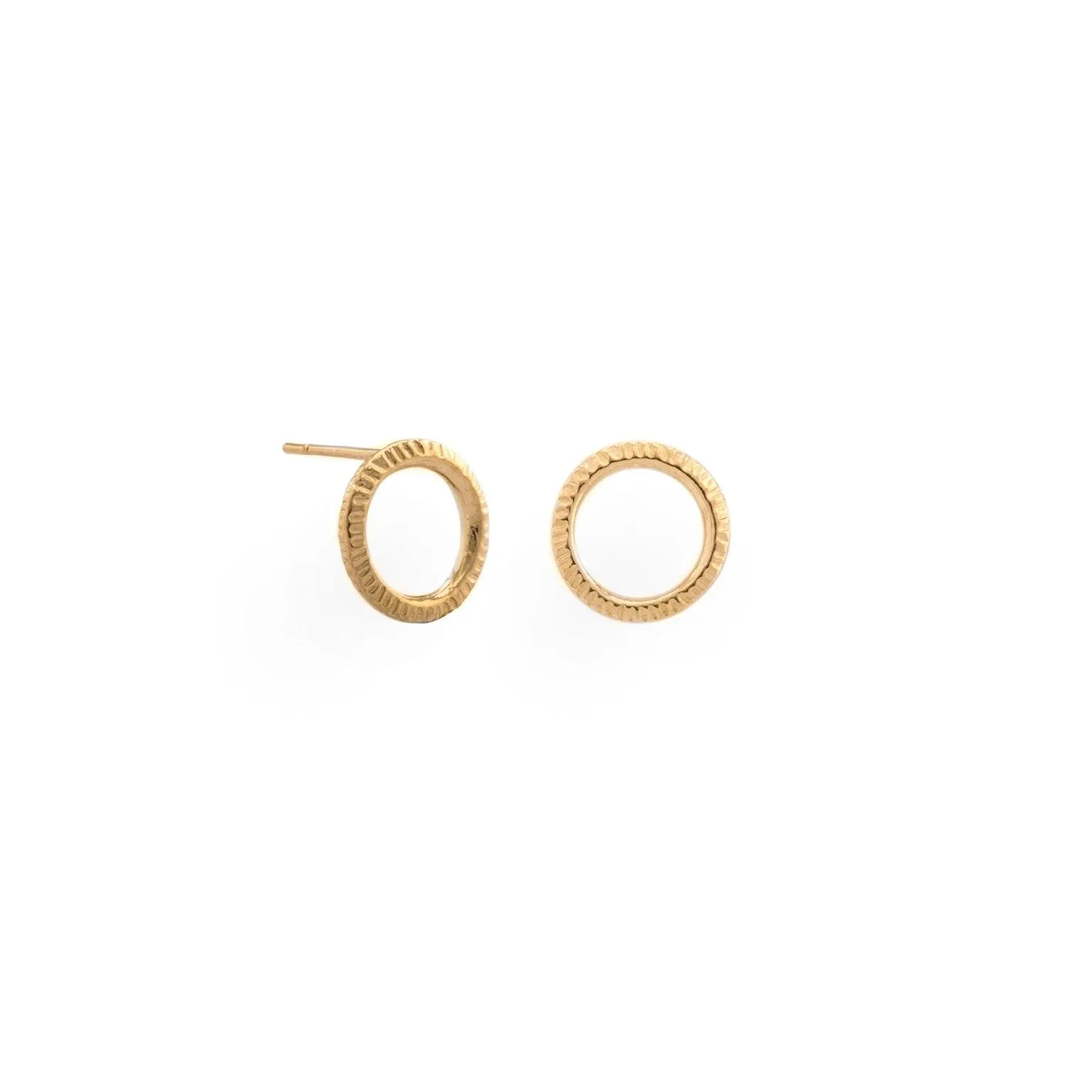 Circle 14k gold studs