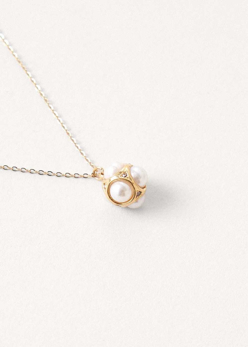 DAVIDINA PENDANT NECKLACE
