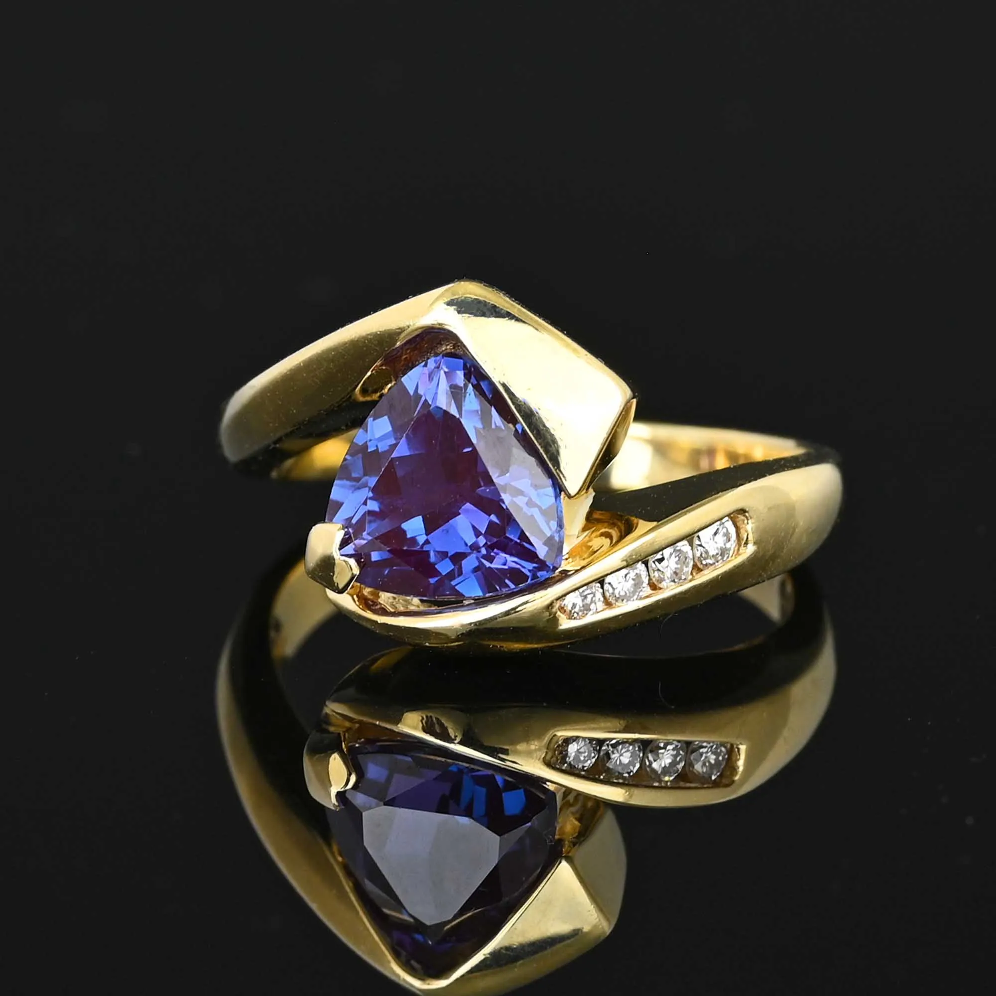 Diamond Trillion Cut Alexandrite Ring in 14K Gold
