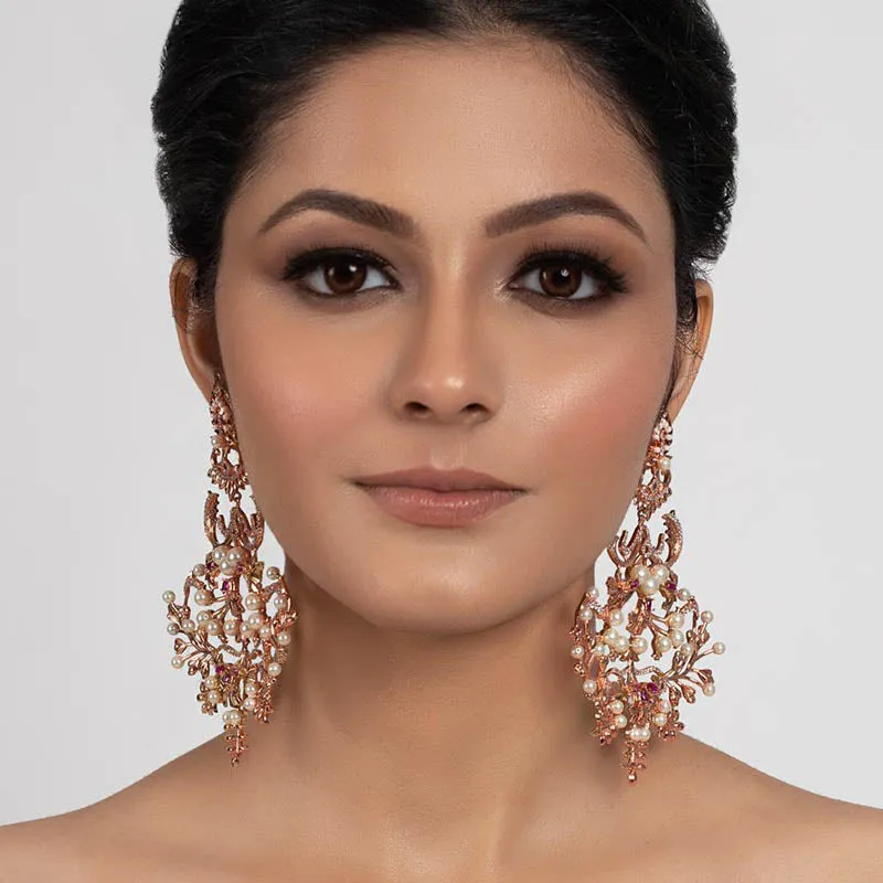 Fanoos Earrings