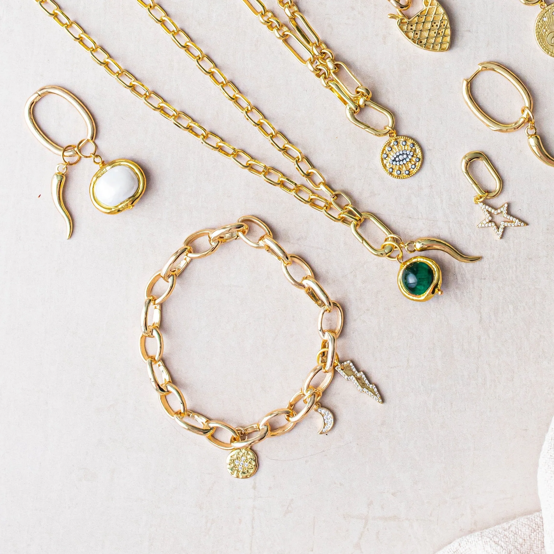 Luna Charm Gold-pack of 4