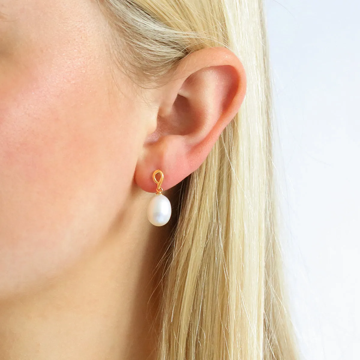 Matt Aminoff Cultured Pearl and Diamond Drop Earrings | 9K Yellow Gold