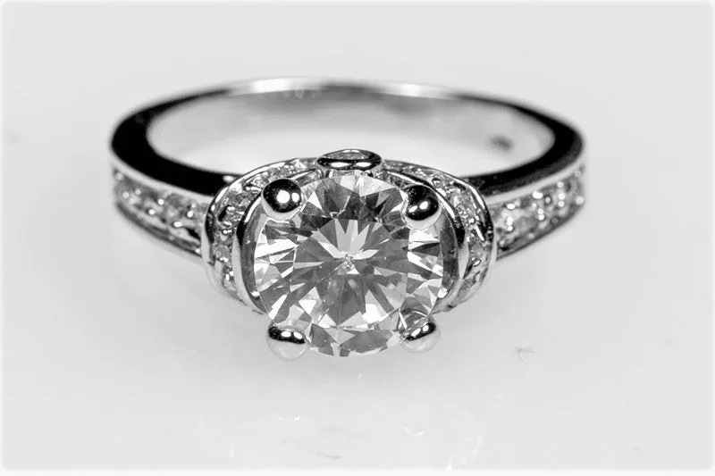 Noula 2ct Round Solitaire Engagement Ring | 3.7ct