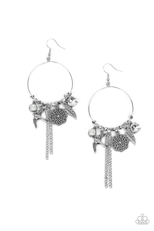 Paparazzi Earring ~ TWEET Dreams - White