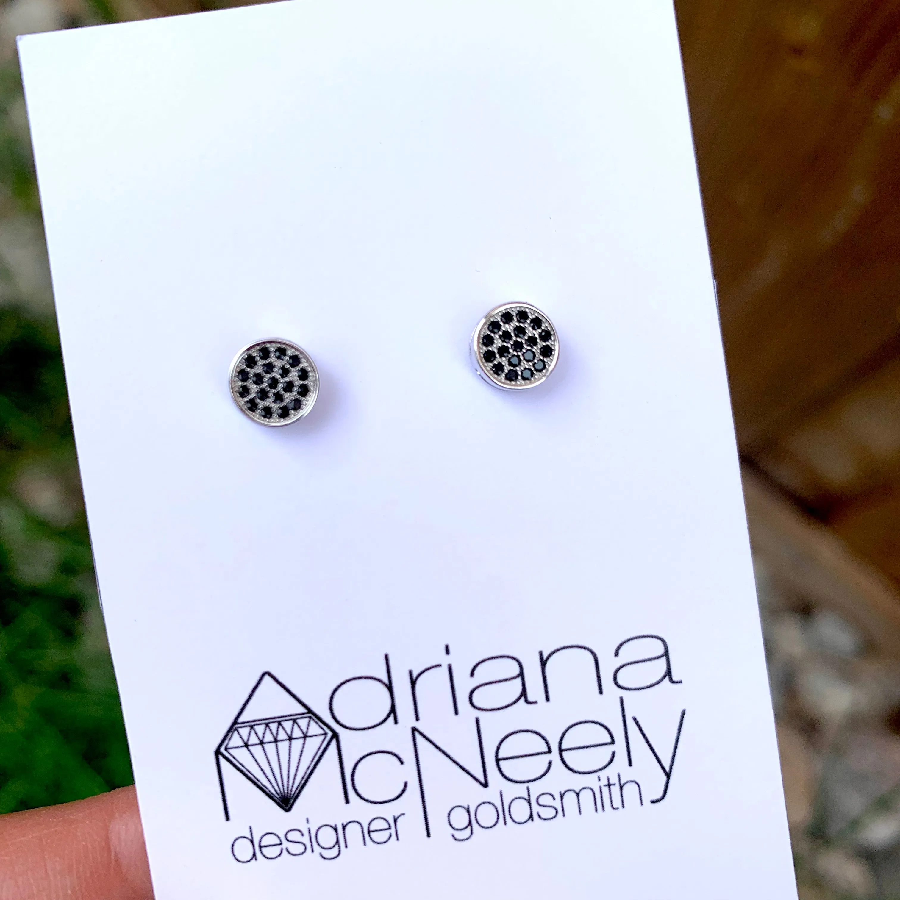 Round Sparkle Studs Black