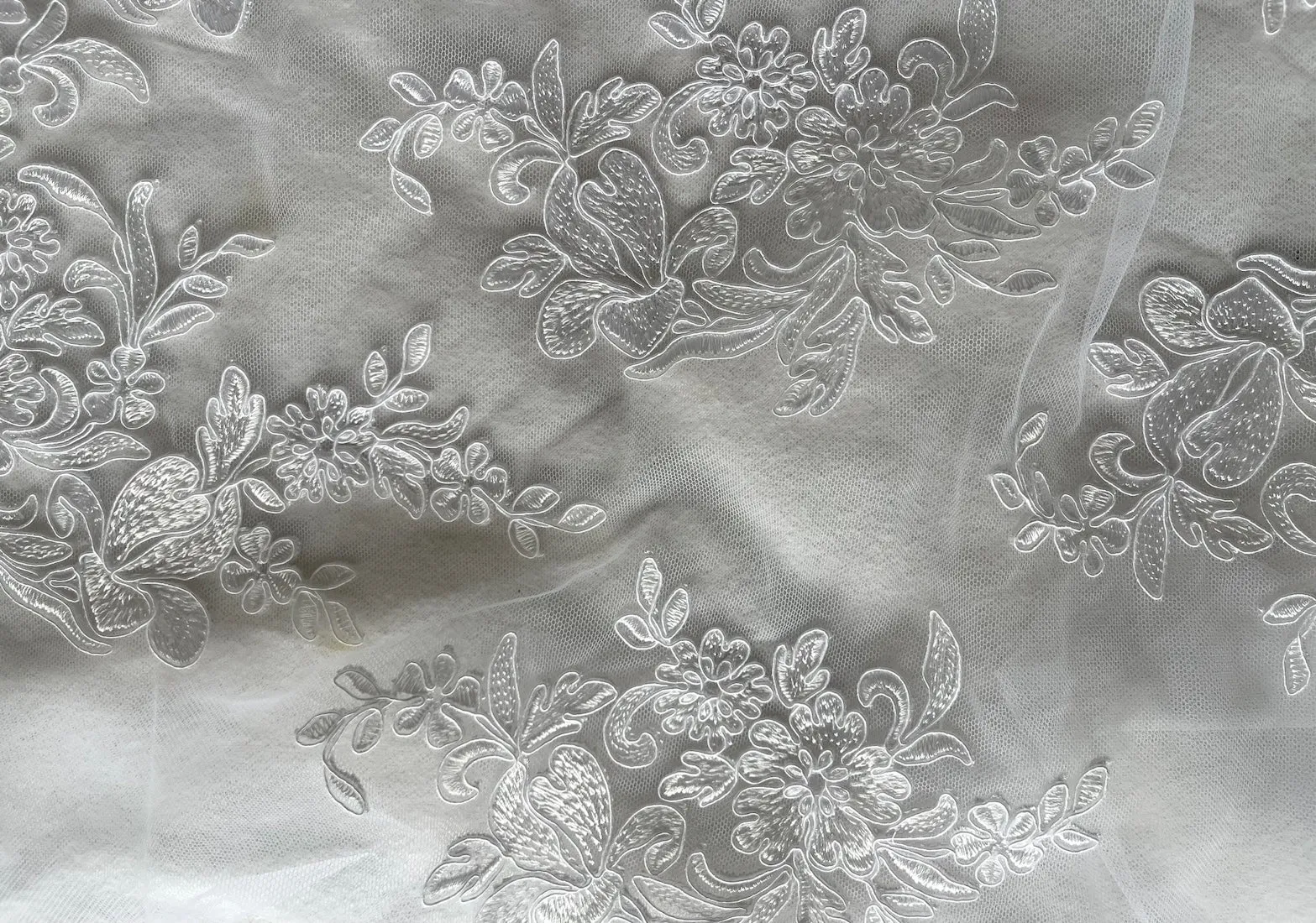 Scalloped Bridal White Alençon Style Lace Fabric (Made in Korea)