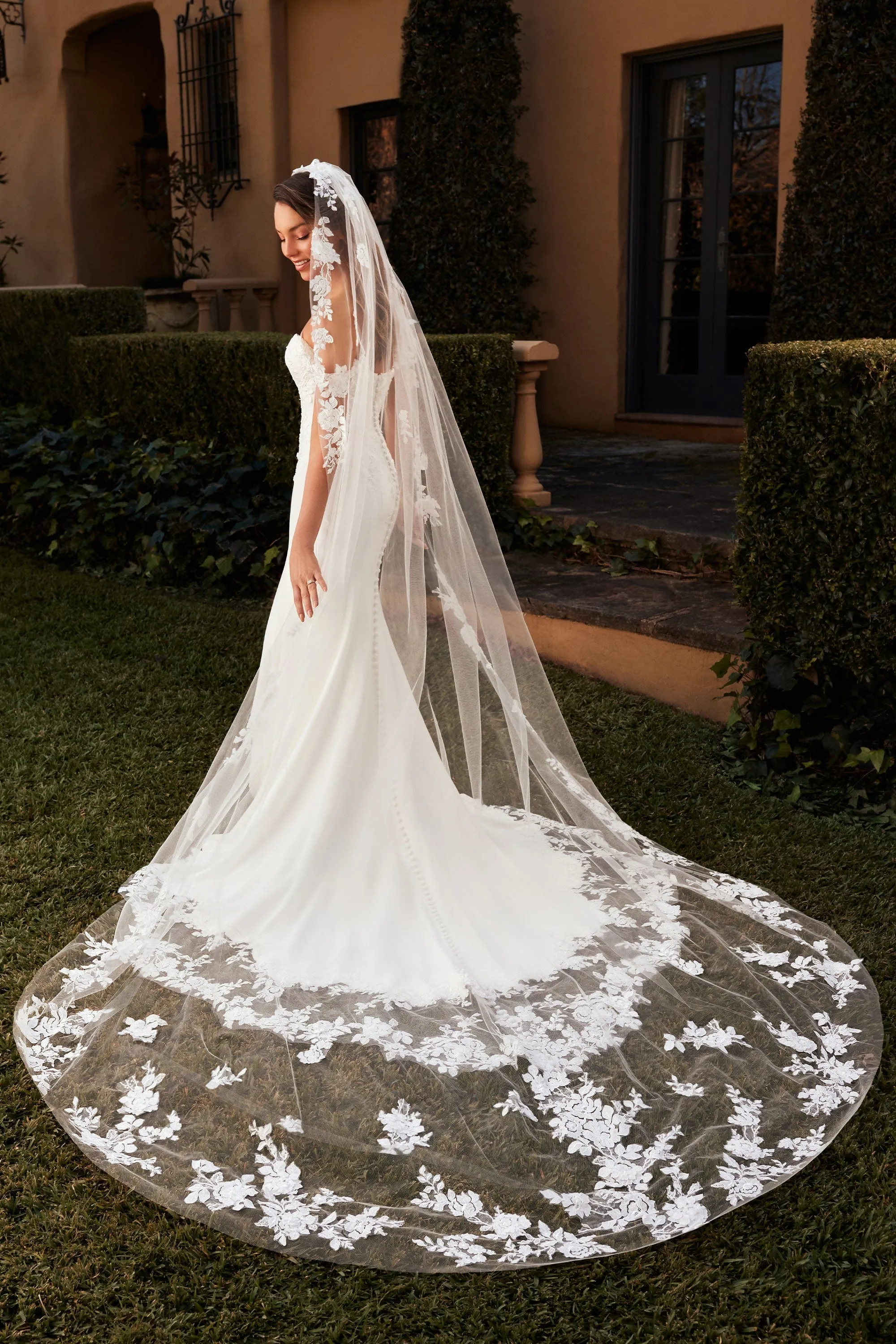 Sophia Tolli: Y3113VEIL